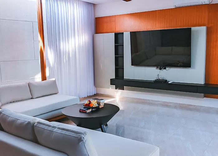 Hotel Puri Vatsalya - Private Uluwatu Jimbaran (Bali)